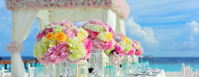 3 great reasons to rent faux flowers for all your up and coming events
